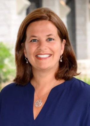 Women in Science: Shannon Campbell Shannon Campbell discusses her career in health care.